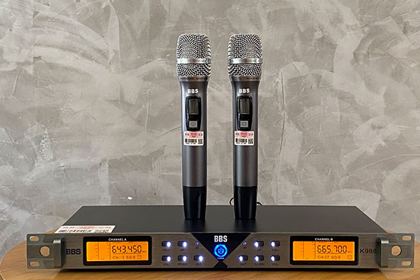 Micro đèn LED sáng ra nhưng lại không phát ra tín hiệu âm thanh